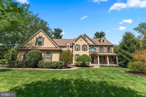 1061 Laurel Hill Ln, Meadowbrook, PA, 19046-1151 | Card Image