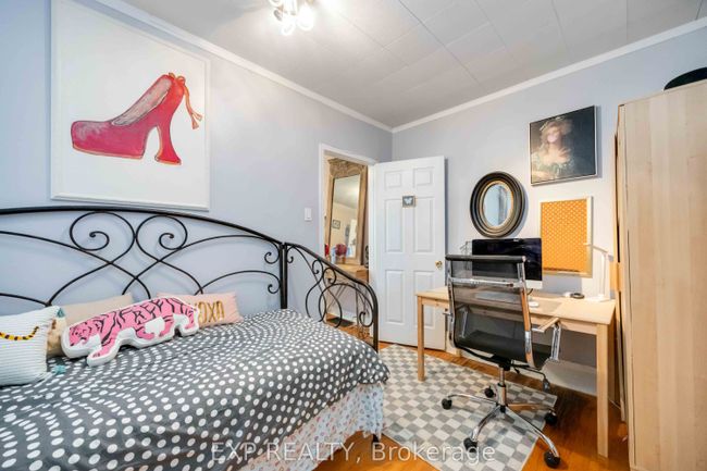 39 Rowntree Ave, House other with 2 bedrooms, 1 bathrooms and 1 parking in Toronto ON | Image 17