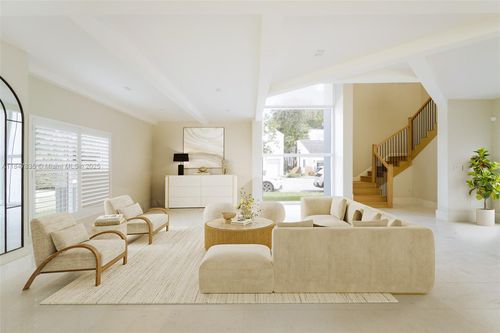 1981 S Oak Haven Cir, Miami, FL, 33179-2834 | Card Image