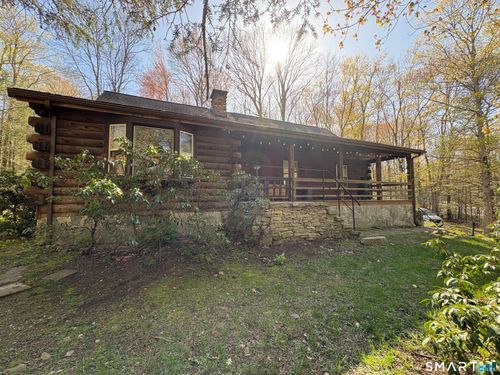 194 Old Forge Rd, Riverton, CT, 06065-1211 | Card Image