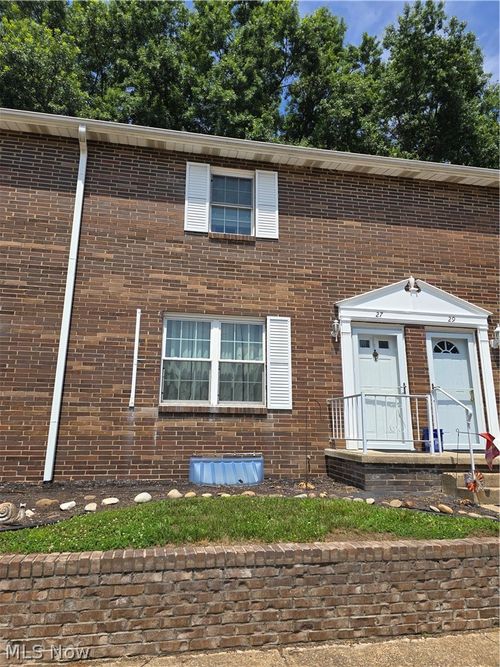 27 Campbell Dr, Parkersburg, WV, 26104-1025 | Card Image