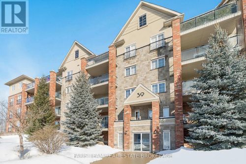 202-39 Ferndale Dr S, Barrie, ON, L4N5T5 | Card Image