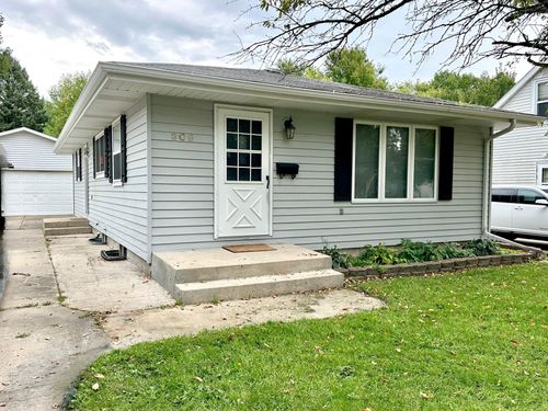 309 Lawrence St, Marshall, MN, 56258-1725 | Card Image