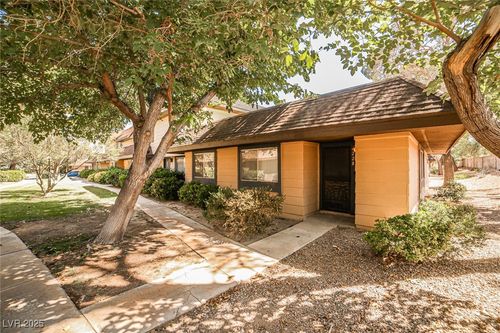 6228 Meadow View Ln, Las Vegas, NV, 89103-1128 | Card Image