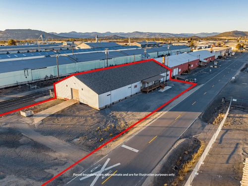8211 15th St, White City, OR, 97503-1063 | Card Image