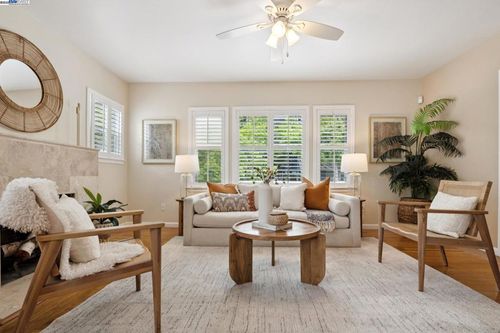 2834 Milvia St, Berkeley, CA, 94704-2605 | Card Image