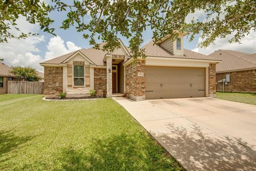 7418 Masters Dr, Navasota, TX, 77868-3946 | Card Image