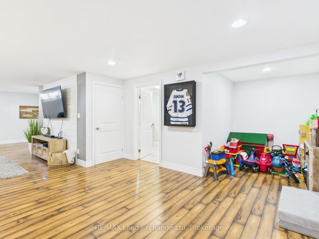 91 Park St, House other with 3 bedrooms, 3 bathrooms and 2 parking in Goderich ON | Image 30