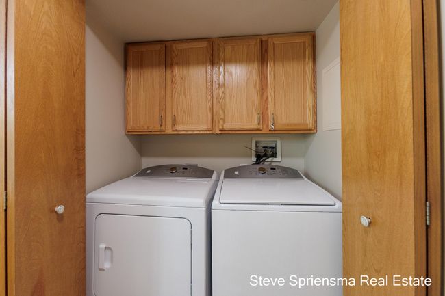 7392 Boulder Bluff, Jenison-57 | Image 31