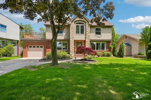 28395 Swan Island Dr, Grosse Ile, MI, 48138-2039 | Card Image