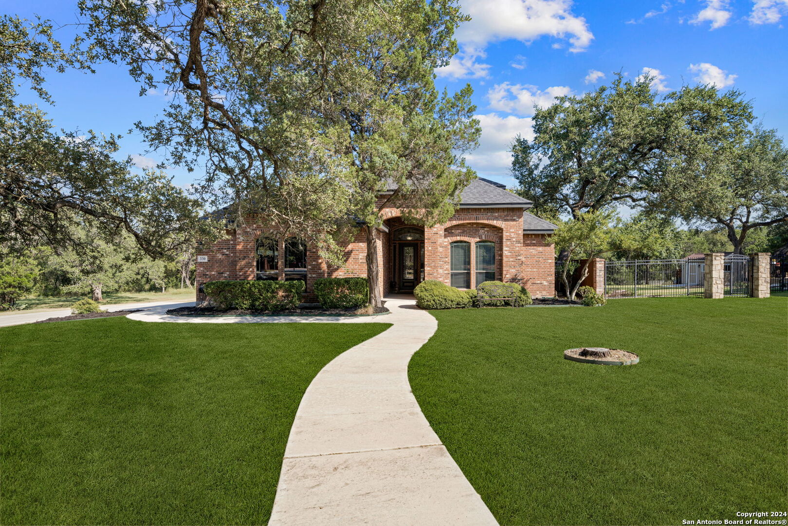 Arendes Dr, New Braunfels, TX 78132