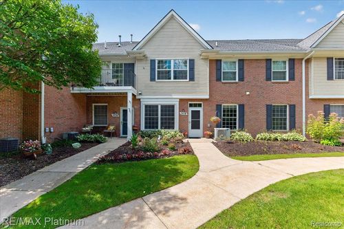 3118 Kneeland Cir, Howell, MI, 48843-4508 | Card Image