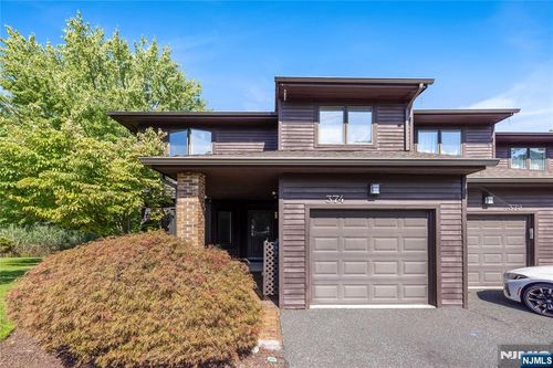 370 French Ct, Teaneck, NJ, 07666-6478 | Card Image
