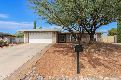 880 Mimosa Cir, Sierra Vista, AZ, 85635-1615 | Card Image