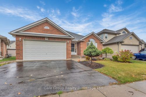 {{alt}} | Card Image