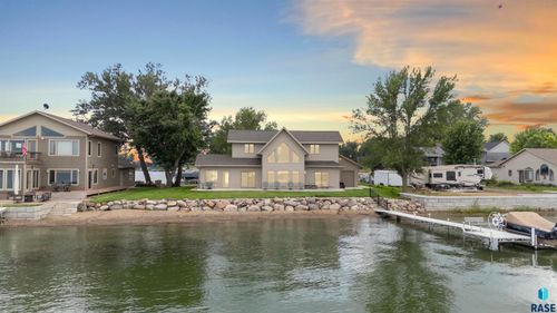 6578 Peninsula Ln, Wentworth, SD, 57075 | Card Image