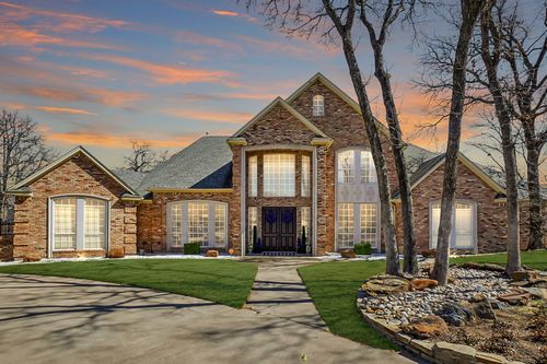 208 Wellington Oaks Pl, Denton, TX, 76210-5573 | Card Image