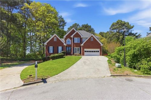 2255 Pinehaven Ct, Grayson, GA, 30017-1486 | Card Image