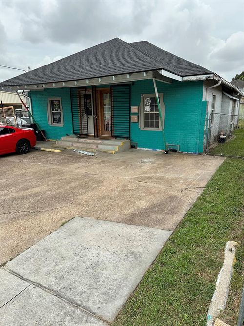 304 Lockwood Dr, Houston, TX, 77011 | Card Image