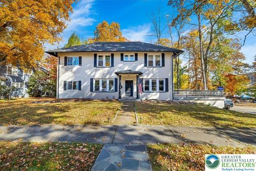 128 S Green St, East Stroudsburg, PA, 18301-2625 | Card Image