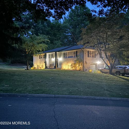 20 Knoll Rd, Wayne, NJ, 07470-6126 | Card Image