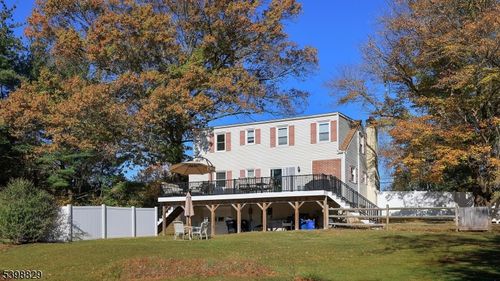 7 Toad Ln, Ringoes, NJ, 08551-1020 | Card Image