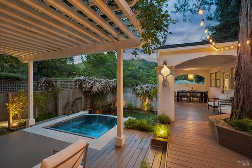 6 Glenwood Drive, San Rafael, CA, 94901 | Card Image