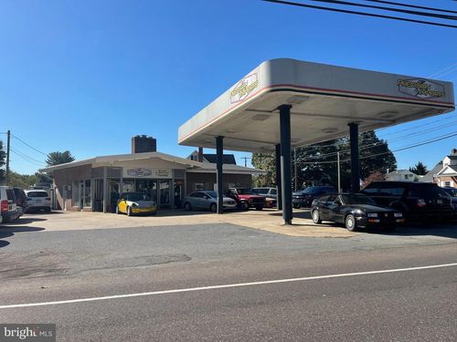 4 S State St, BROWNSTOWN, PA, 17508-5091 | Card Image