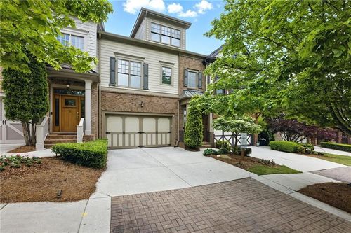 6947 Fellowship Ln, Flowery Branch, GA, 30542-7735 | Card Image
