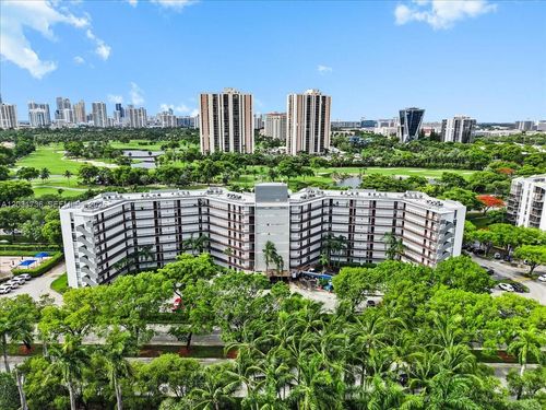 209-3101 N Country Club Dr, Aventura, FL, 33180-1615 | Card Image