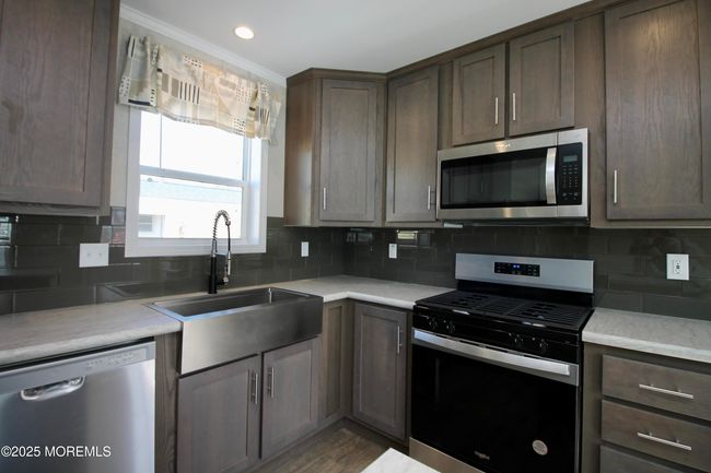 551 Lane F, House other with 2 bedrooms, 2 bathrooms and null parking in Hazlet NJ | Image 13