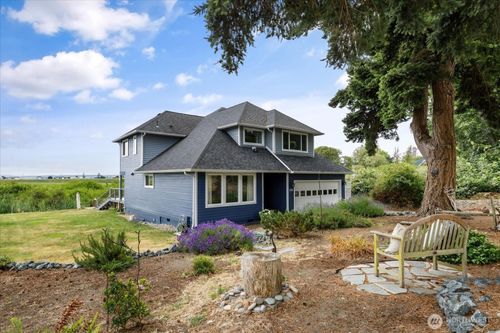 179 Perry Dr, Coupeville, WA, 98239-9733 | Card Image