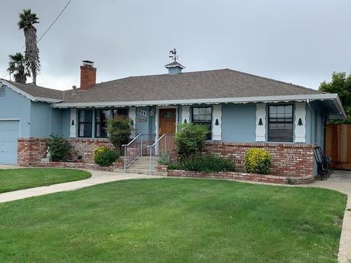 844 Capistrano Dr, Salinas, CA, 93901-2420 | Card Image