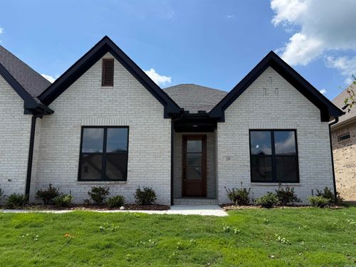 209 Edgewood Cir, Little Rock, AR, 72223-4971 | Card Image