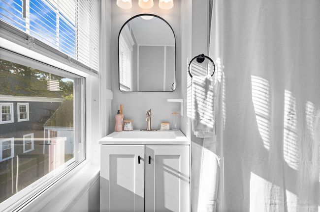 A - 20 Franklin St, House other with 3 bedrooms, 2 bathrooms and 5 parking in Peabody MA | Image 17