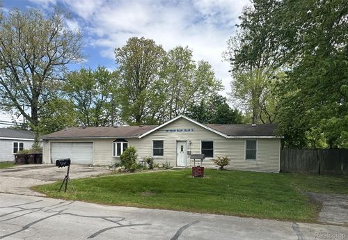 3357 Cloverdale St, Monroe, MI, 48162-4480 | Card Image