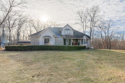 5000 Silverado Ln, Clinton, IL, 61727-9491 | Card Image