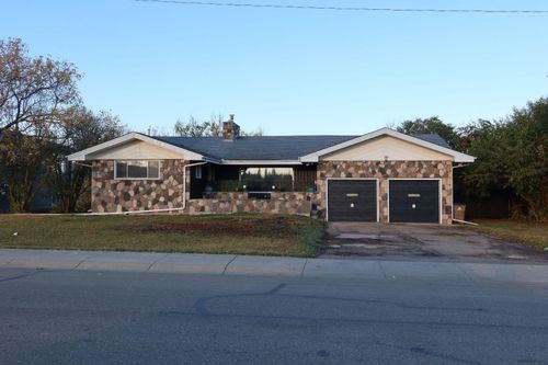 10132 105 St, Lac La Biche, AB, T0A0C5 | Card Image