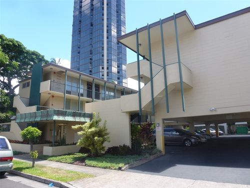 apt-104-929 Ahana St, Honolulu, HI, 96814-2411 | Card Image