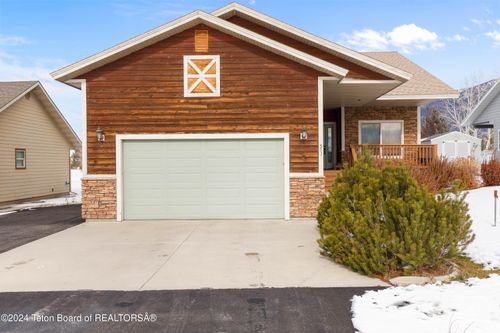 583 Country Club Way, Thayne, WY, 83127 | Card Image