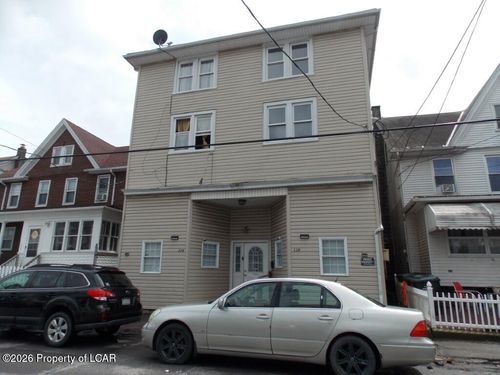 328 W Green St, West Hazleton, PA, 18202-3734 | Card Image