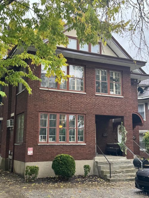 3846 Reading Rd, Cincinnati, OH, 45229-1535 | Card Image