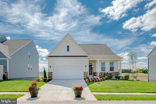 hs-71-1026 Barksdale Dr, CHARLES TOWN, WV, 25414 | Card Image