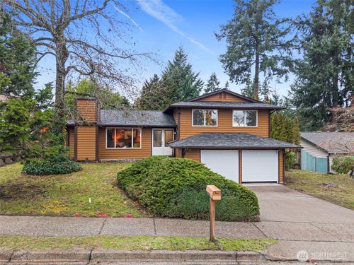 2009 Dayton Dr Se, Renton, WA, 98055-4564 | Card Image