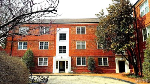 apt-e-925 S Hanley Rd, Clayton, MO, 63105-2666 | Card Image