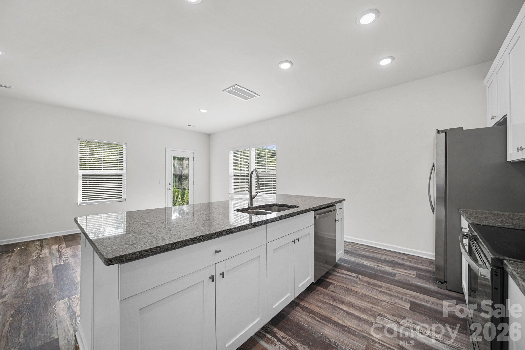 Residential Income in Conover 5