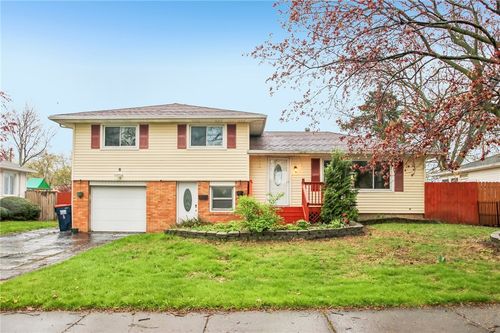 8 Caren Dr, Irondequoit, NY, 14622-3122 | Card Image
