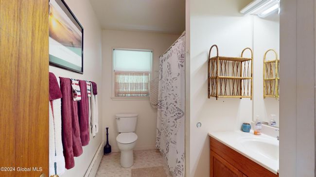 8 Sunrise Ct, House other with 3 bedrooms, 2 bathrooms and 6 parking in Silver Bay NY | Image 8