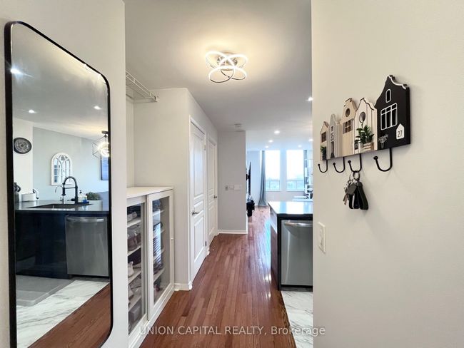 LPH08 - 330 Red Maple Rd, Condo with 1 bedrooms, 1 bathrooms and 1 parking in Richmond Hill ON | Image 6