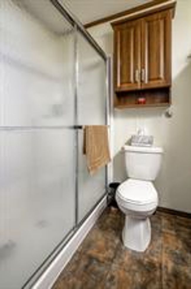 2300 13 St N, Home with 3 bedrooms, 2 bathrooms and 2 parking in Lethbridge AB | Image 18